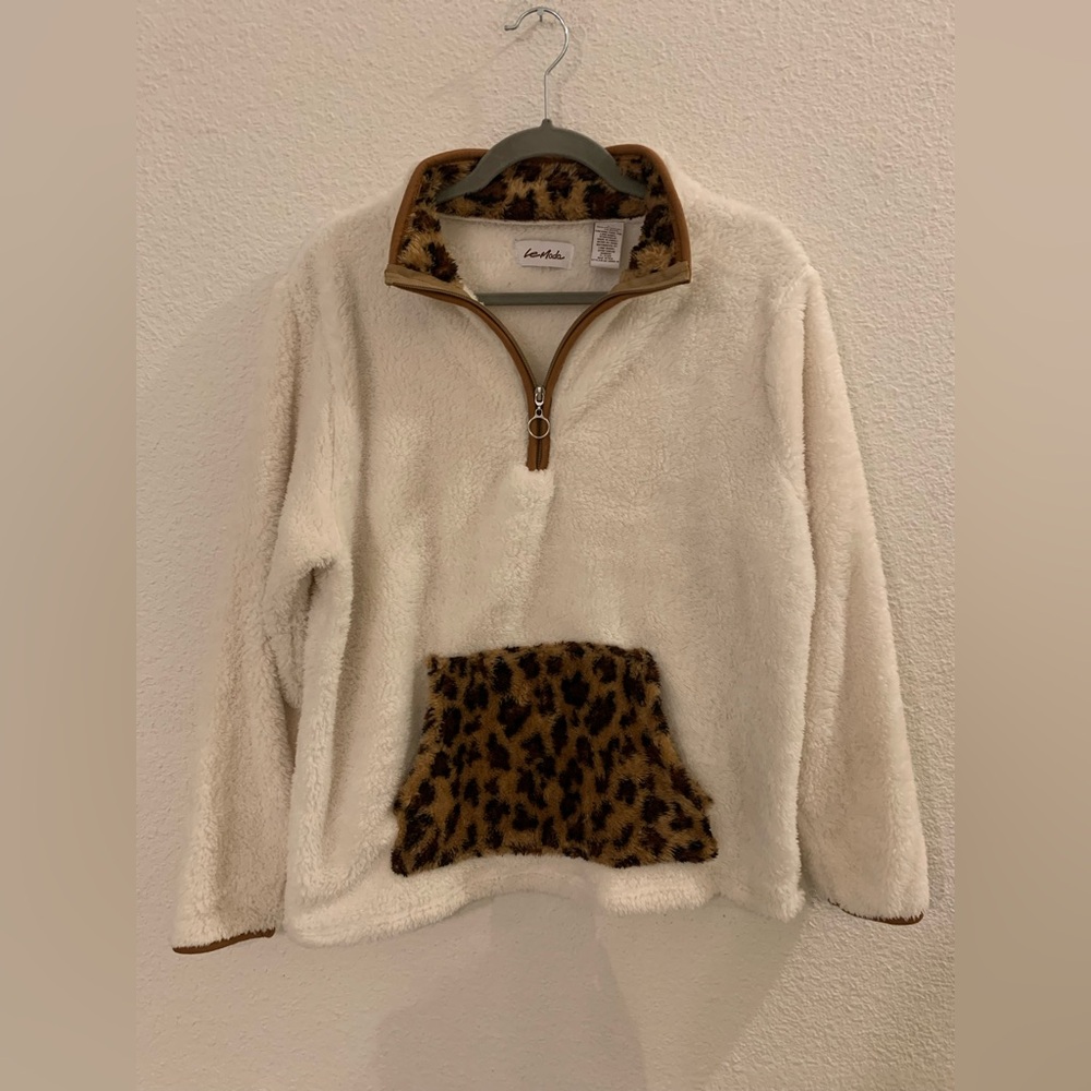 Le Moda Brown and White Faux Fur Cheetah Print Pullover